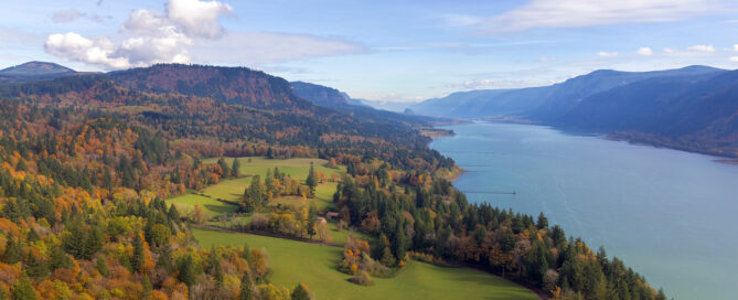 Fall in the Columbia River Gorge from Cape Horn lookout